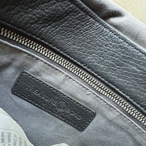 TREASURE & BOND black pebble leather crossbody bag, expandable 12 x 10 ins - Picture 9 of 16